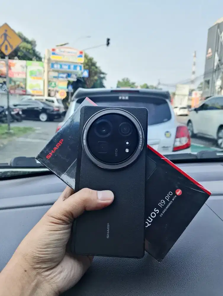 Sharp Aquos R9 Pro 12/512