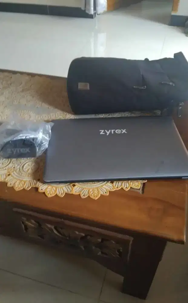 Di jual Laptop Zyrex lokasi Tegal