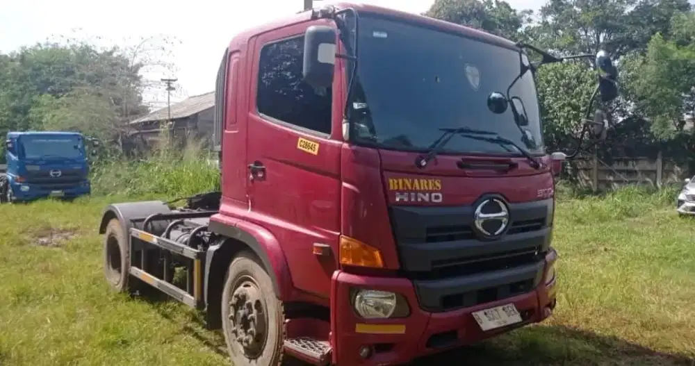 HINO SG260 TH 2020 KEPALA TRAILER 6RODA FULL ORIGINAL SIAP KERJA KERAS