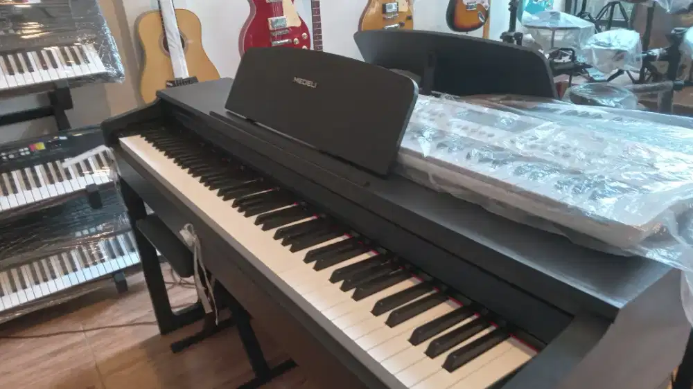 Piano medeli up82