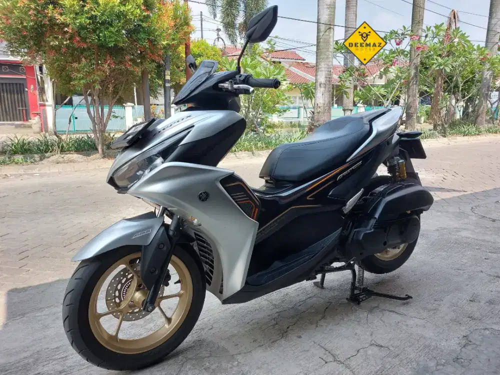 (DP 500)‼️ Yamaha Aerox S ABS Keyless Connected Silver Mulus 2022
