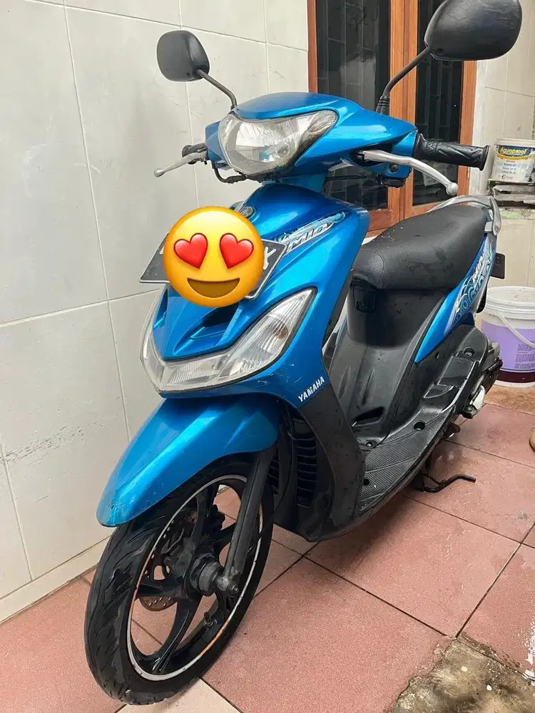 Mio tahun 2012 warna biru