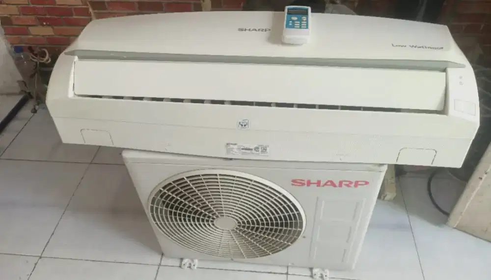 Jual ac daikin 1pk r 410 lowwat 700 watt kondisi 95% ori semua