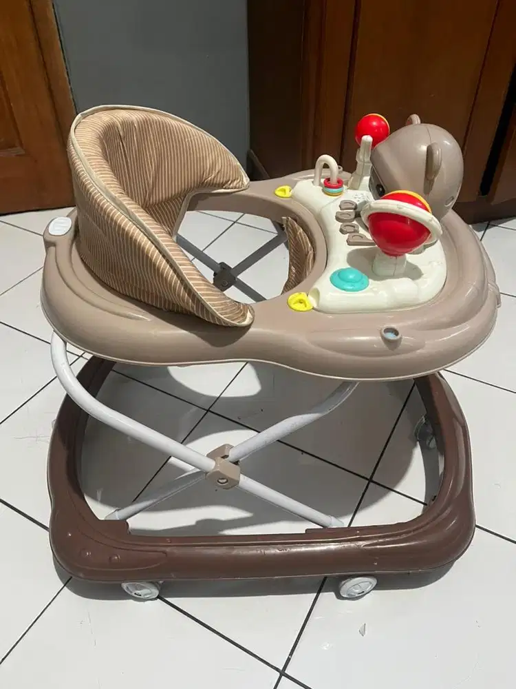baby walker spacebaby