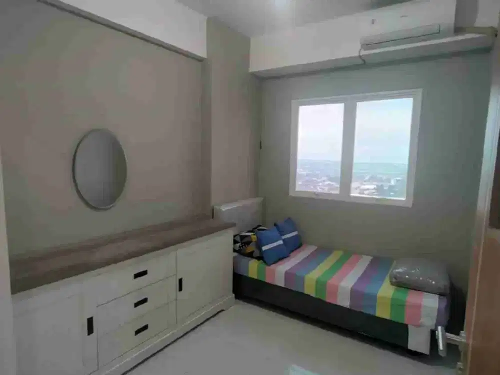 Sewa bulanan / tahunan apartemen puncak Dharmahusada luas besar