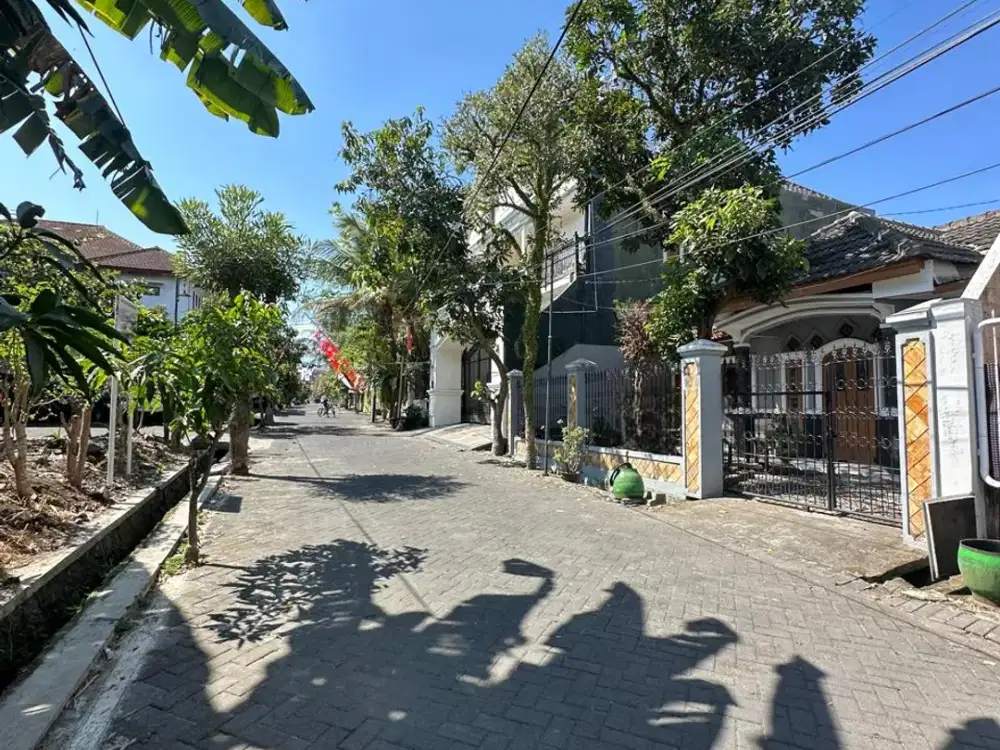 DIJUAL RUMAH SIGURA-GURA KOTA MALANG COCOK UNTUK KOST HANYA 100 METER DARI KAMPUS UIN