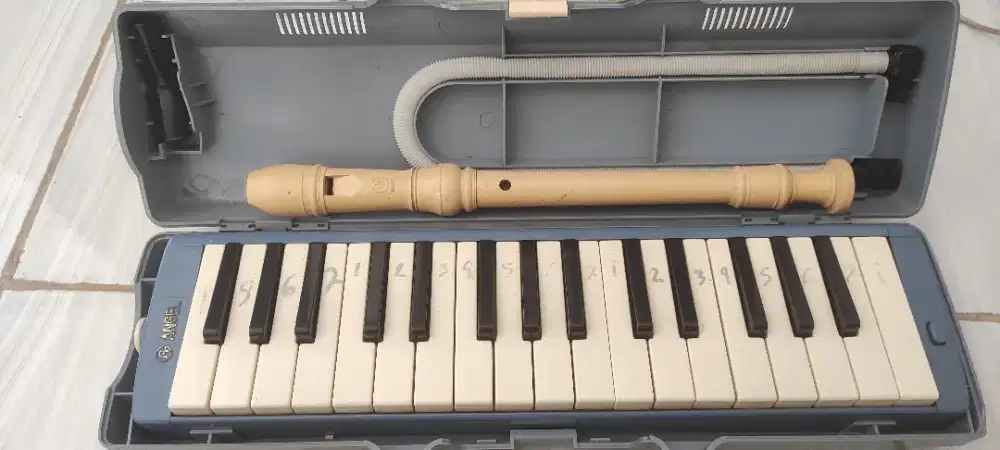 PIANO TIUP MERK ANGEL DAN SERULUNG MERK YAMAHA