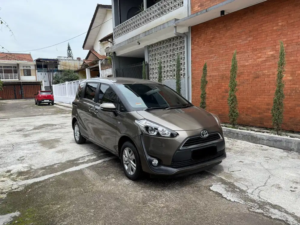 km38rb - Sienta G matic 2017 Brown || 2018