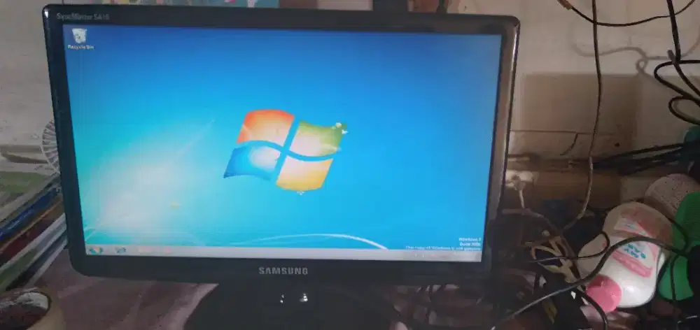 Monitor LCD samsung 19inch kondisi OK