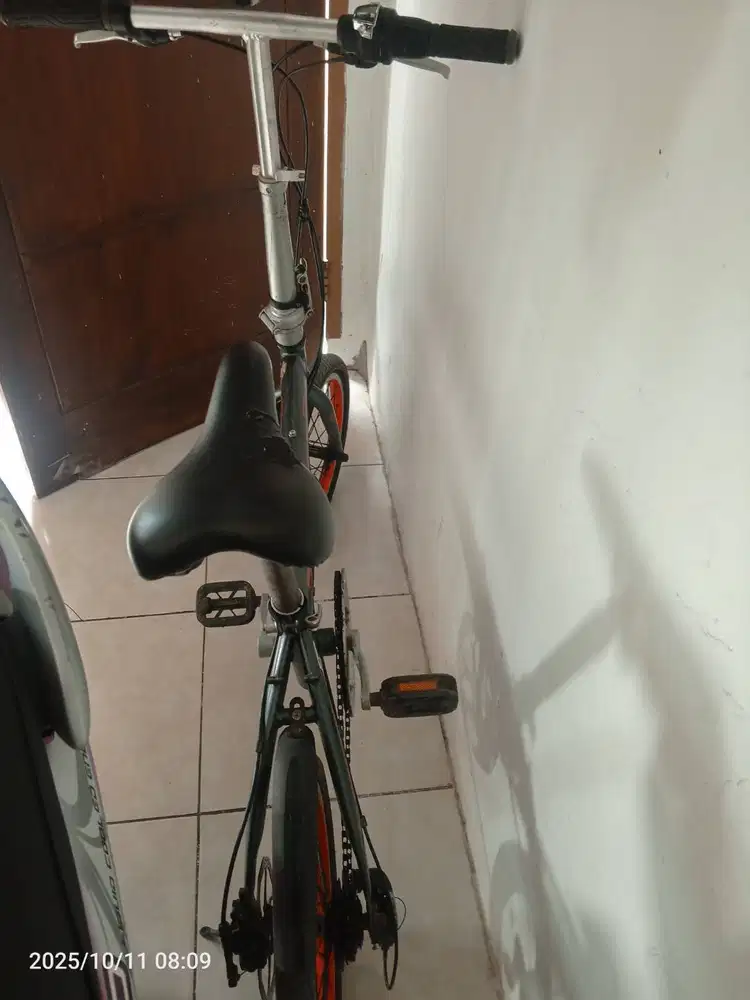 Sepeda lipat merk phillips custom bicycle