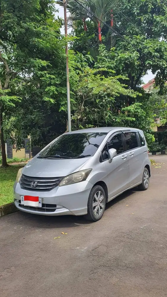 Honda Freed PSD AT 2010 Termurah