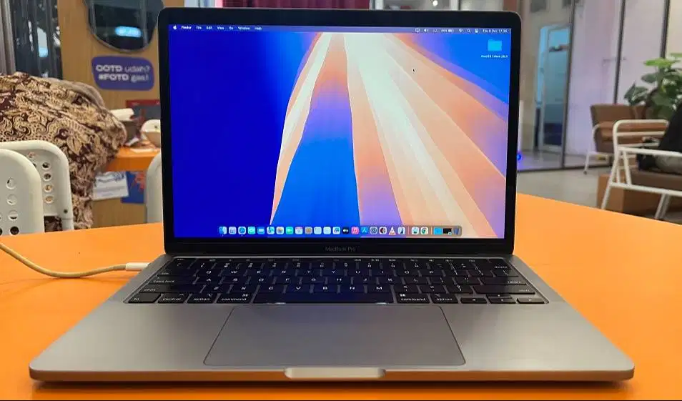 MacBook Pro 2020 Touch 4TB RAM 16 SSD 512 Mulus Normal Nego Tipis