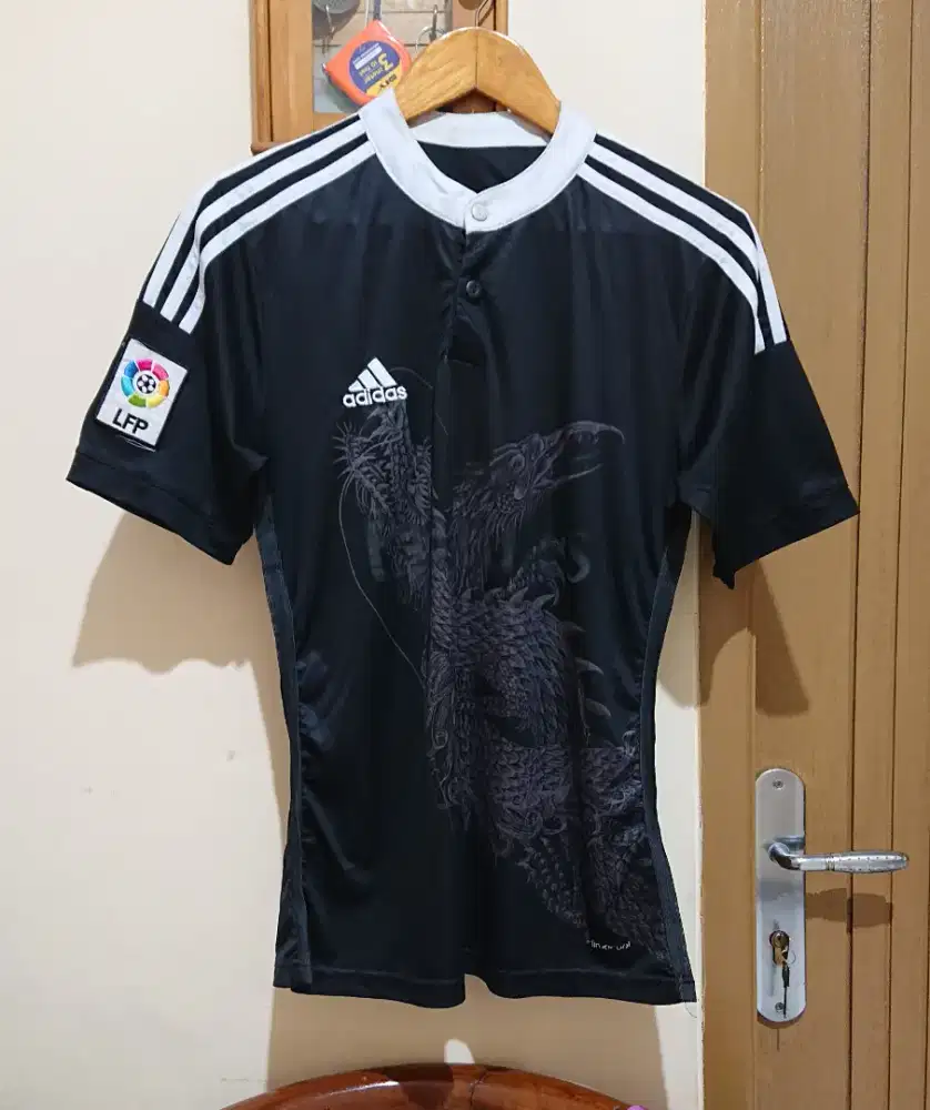 Kaos Bola Olahraga Adidas Climacool Hitam Real Madrid Jersey Size M