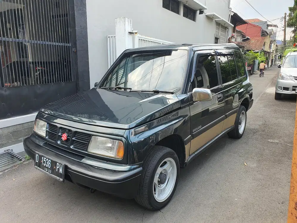 Suzuki Escudo 1997 Bensin