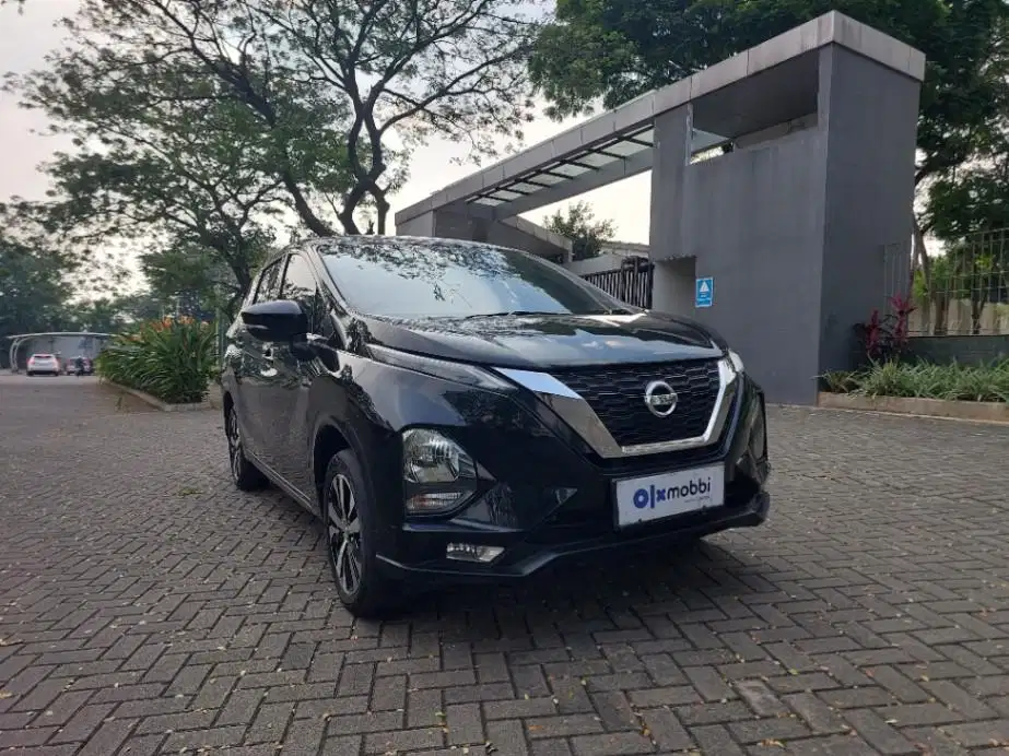 LOW DP Nissan Livina 1.5 VE Bensin-AT 2019 SRJ