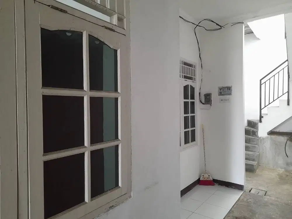 Rumah di kontrak