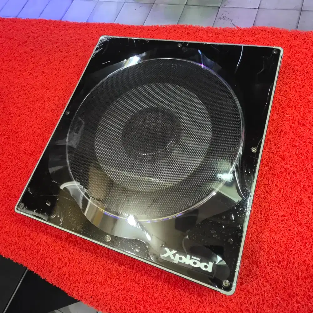Subwoofer Kolong Aktif Xplod XS-10SA Subwoofer Xplod 10 in