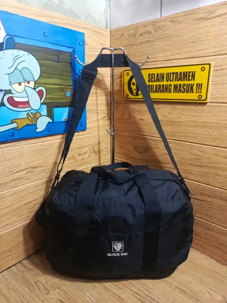 Tas dufflebag olahraga travel bag Black yak second original