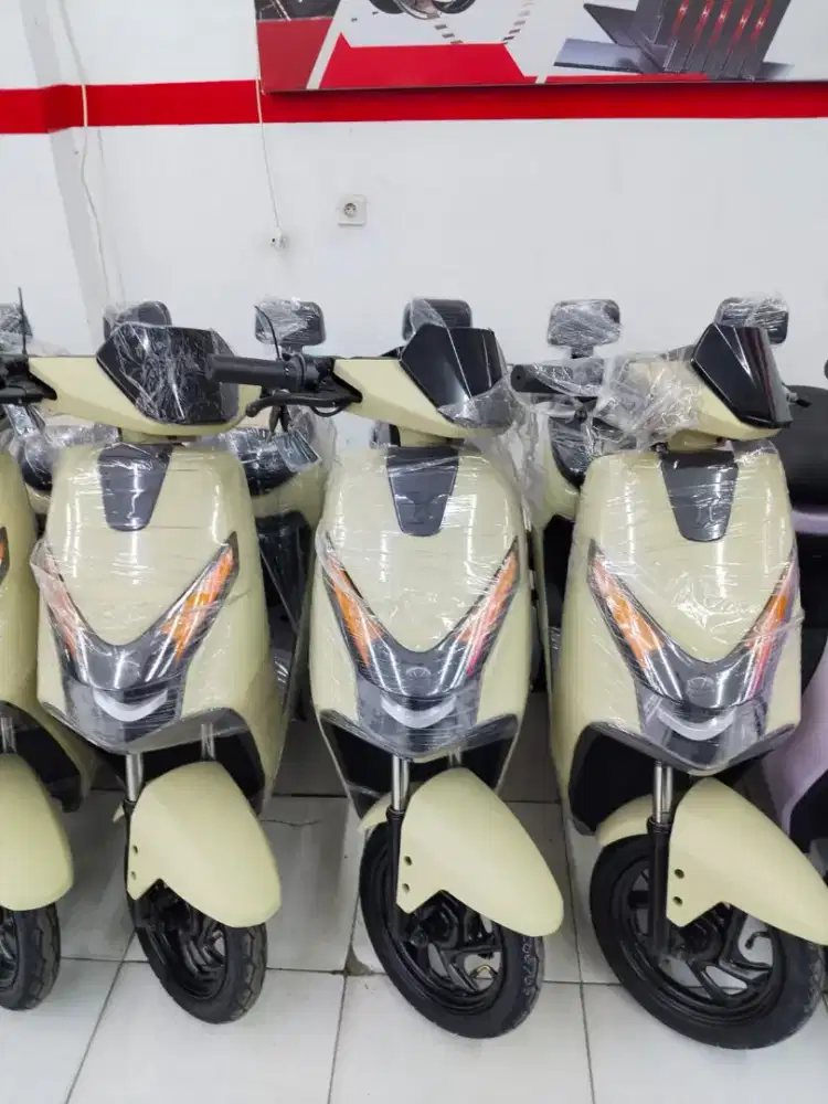 SEPEDA LISTRIK UWINFLY