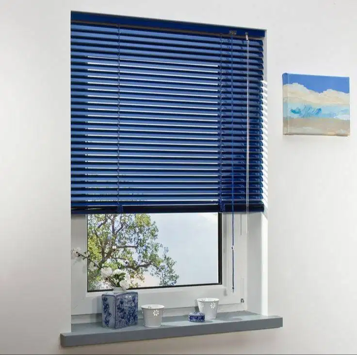 Jual & Pasang Tirai Roller Blind/Vertikal/Venetian/Roman Shades Kantor