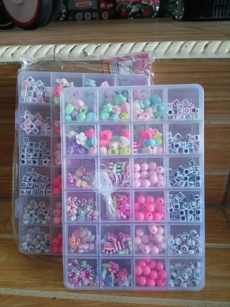 mainan anak set manik manik box besar