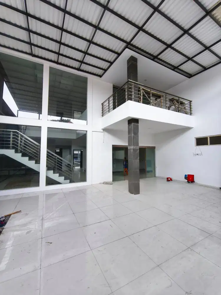 Dijual Rumah Mewah dan Bagus di Batununggal Bandung