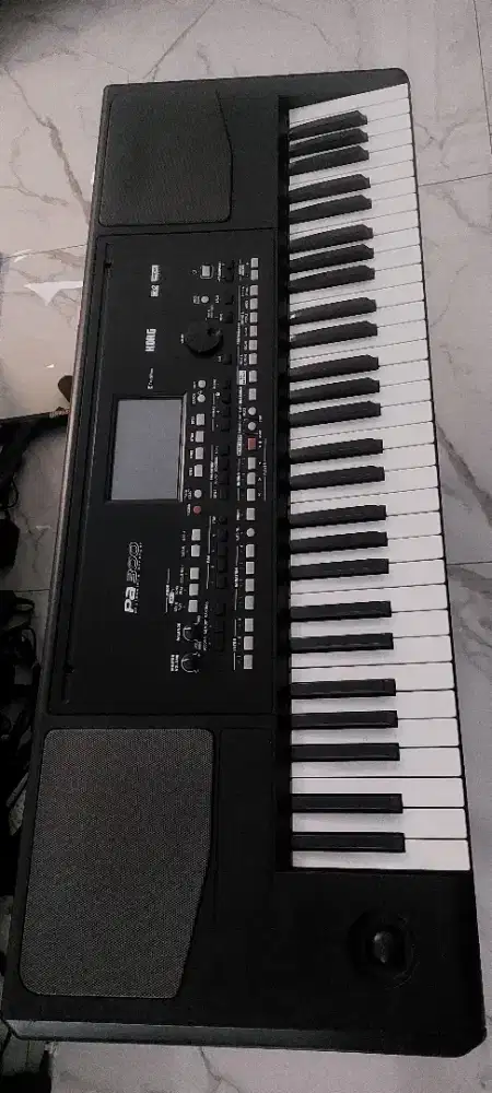 Keyboard Korg Pa-300
