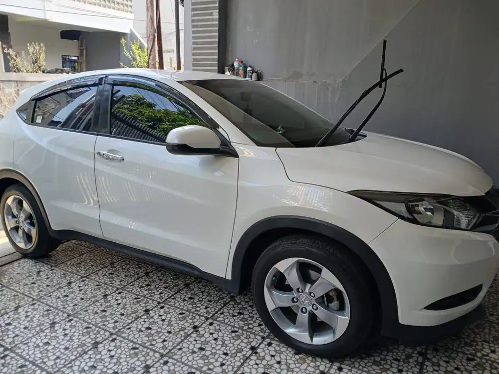 Dijual 1 unit Honda HRV Tahun 2017 istimewa