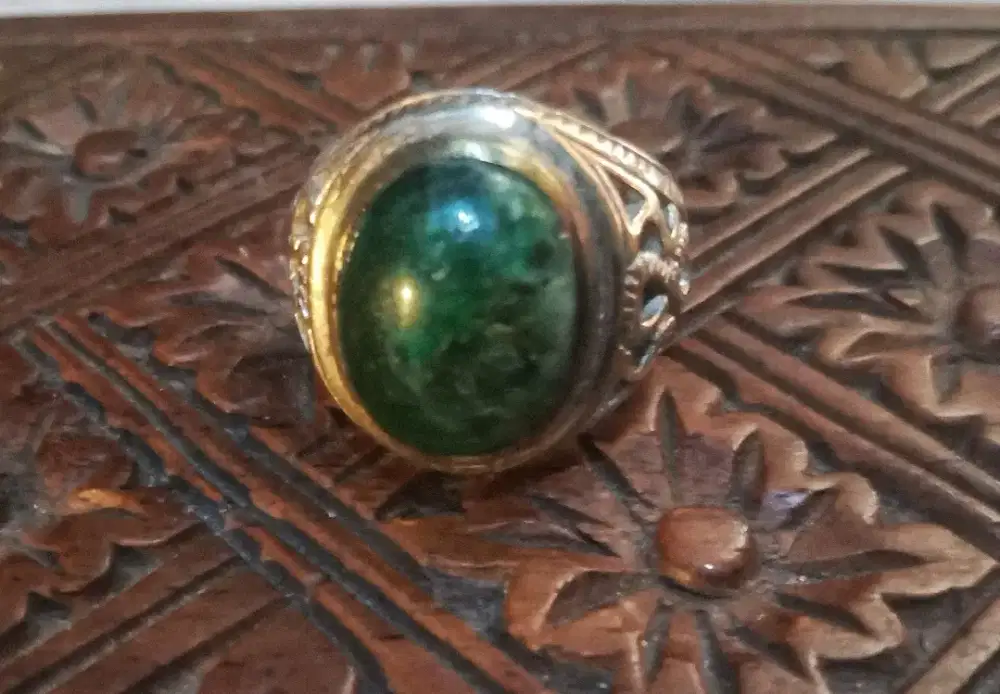 Cincin tirus tinggalan.