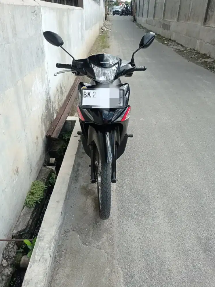 Di jual honda revo fit fi
