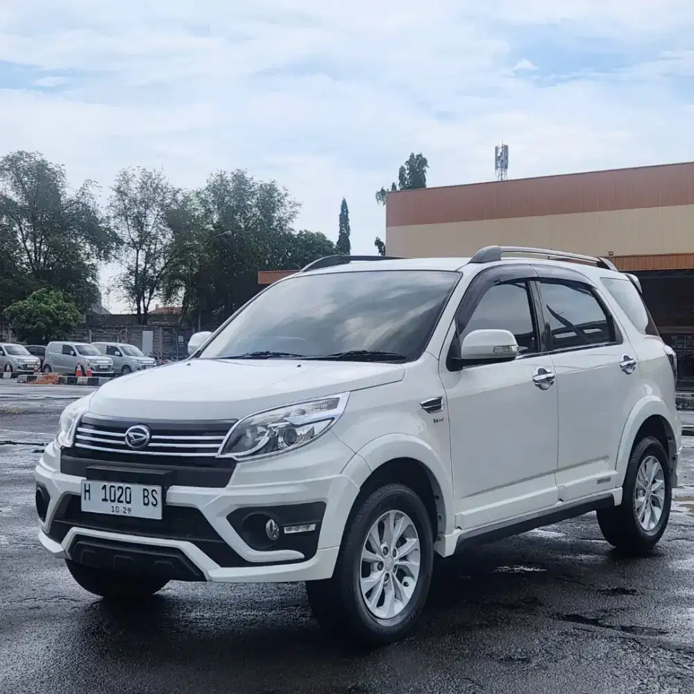 Daihatsu Terios r adventure matic 2016