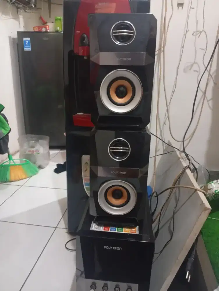 Hii bro mau jual spker aktif ori polytron dan dispenser