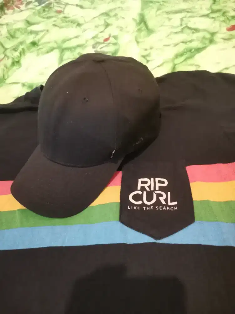 Topi RIP CURL/ Hitam Polos/ Lingkar 56-59 cm (ORIGINAL)