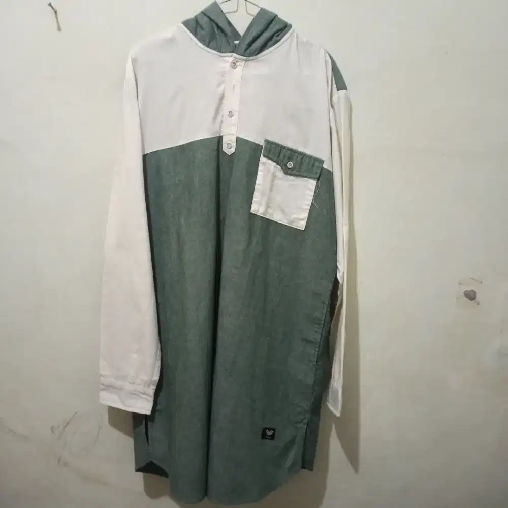 Baju Muslim Hoodie Baihaqi Pria – Warna Hijau Putih | Kondisi Bekas