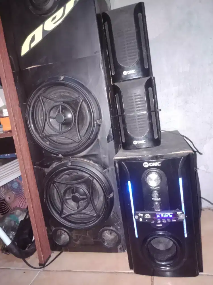 Speaker aktif portable GMC Bluetooth sepaket salon speaker 8in