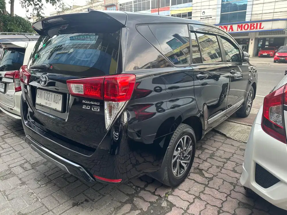 Toyota Kijang Innova 2022 Bensin