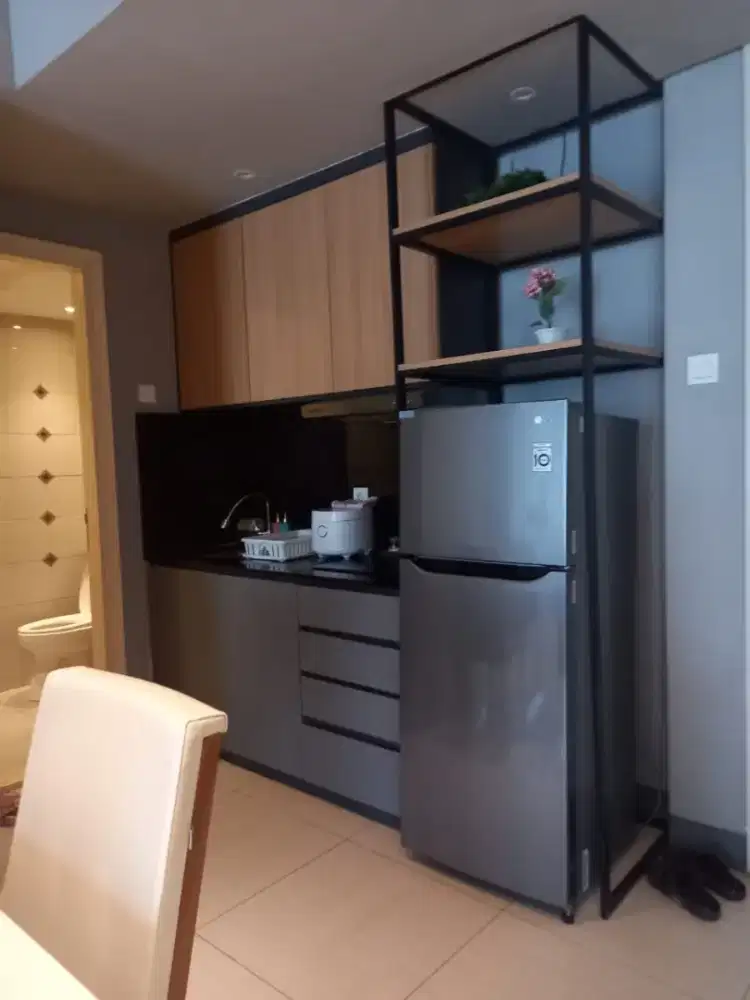 02. Sewa bulanan apartemen Anderson 3 BR full furnish