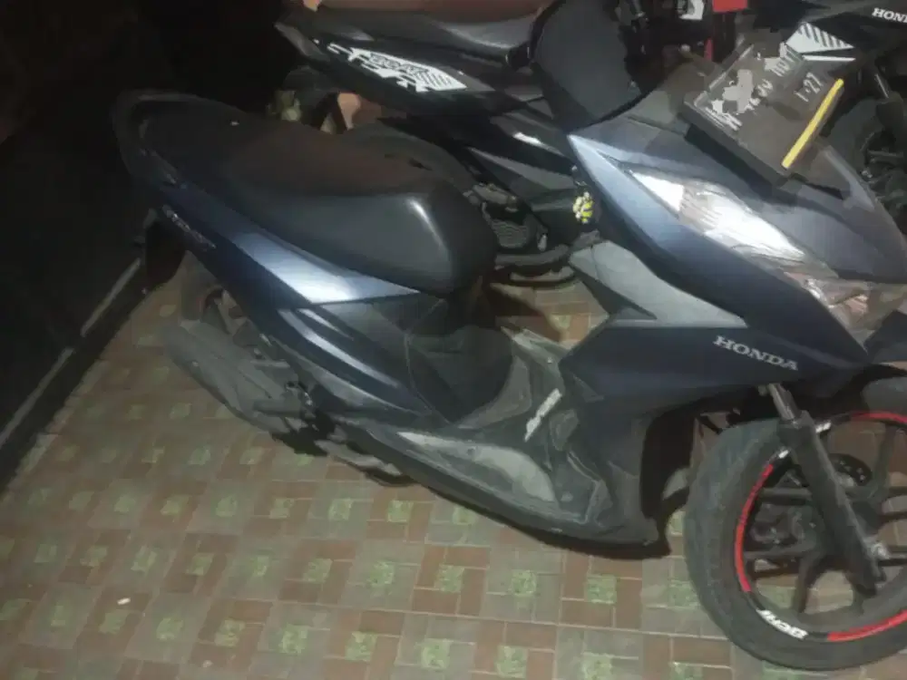 Gadai motor beat