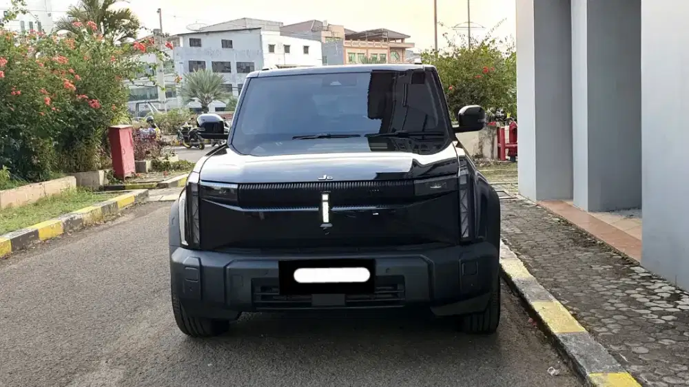 Km 2 rb chery j6 iwd 4x4 ev matic 2024 hitam