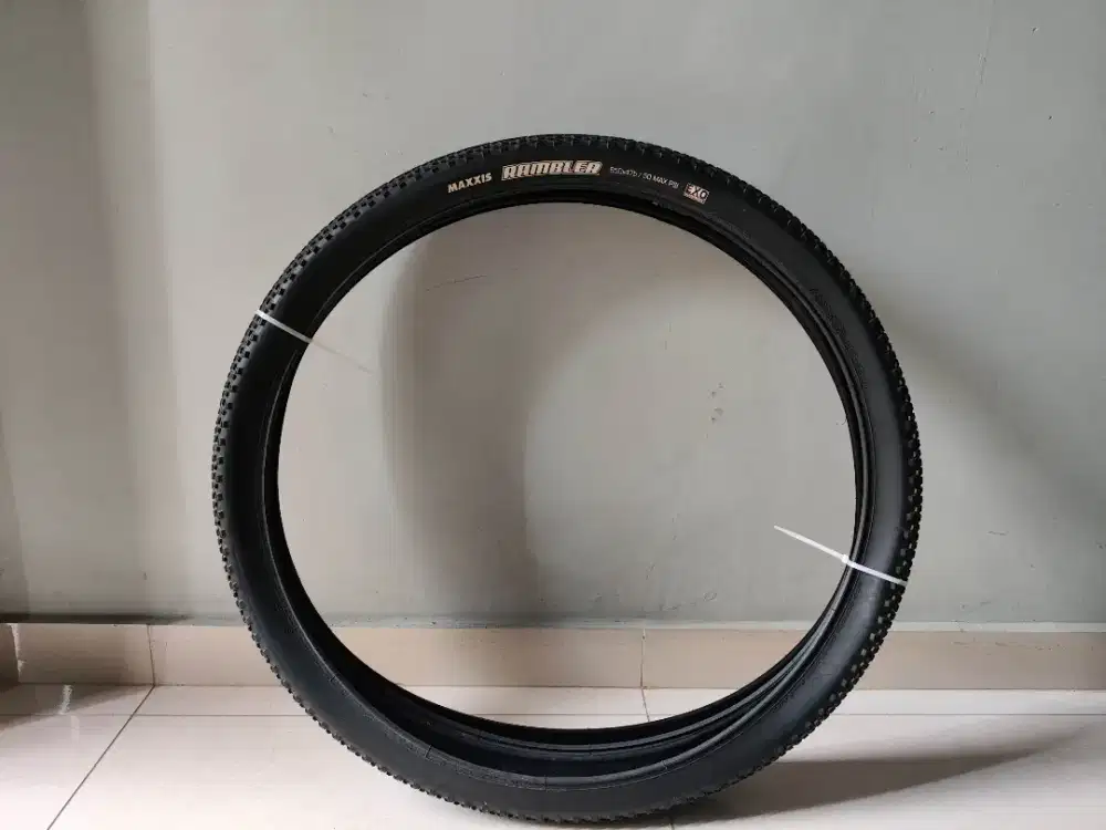 Ban maxxis rumbler 650x47c atau 27,5x1.85 sepasang wired