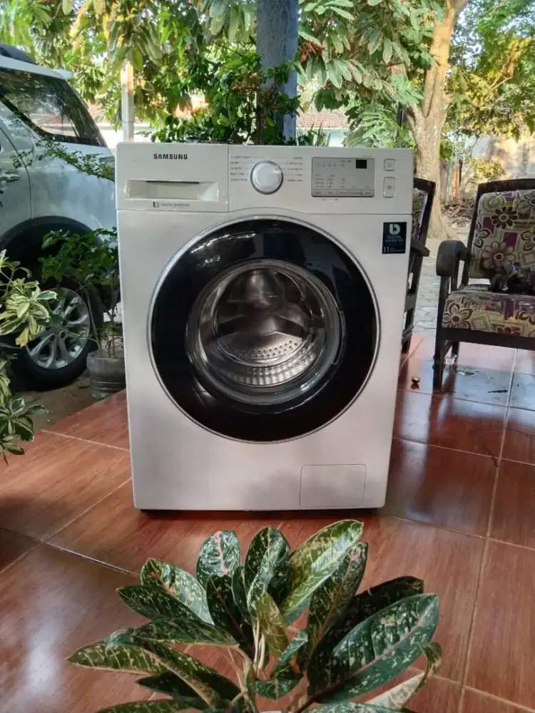 Mesin cuci front loading istimewa 9 kg dijual cepat
