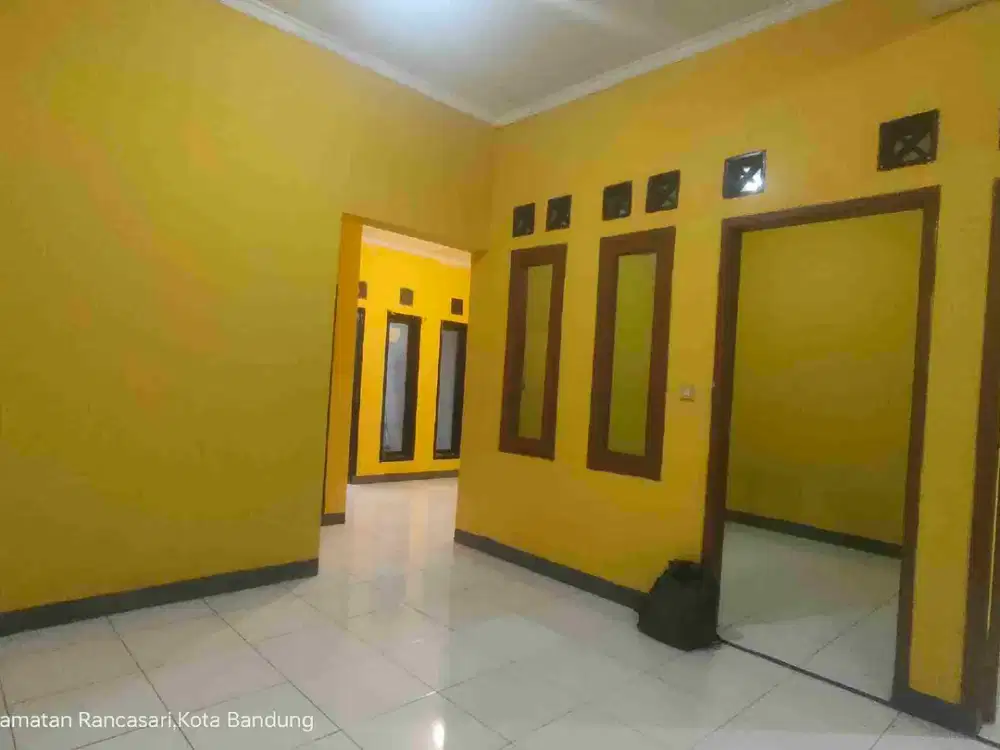rumah di kontrakan kamar tidur 3 di komplek Riung Bandung