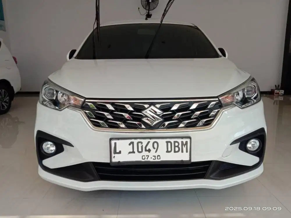 New Ertiga GL manual pmk 2025 masih 3bln dari dealer