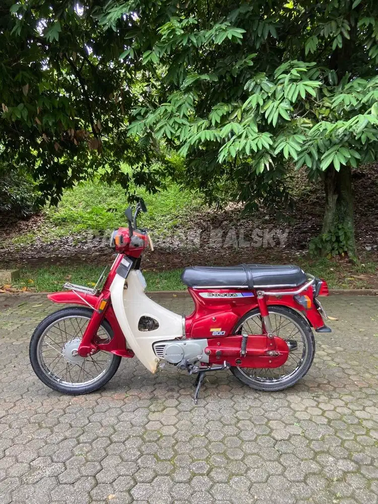 Honda C800 Engkel 1982