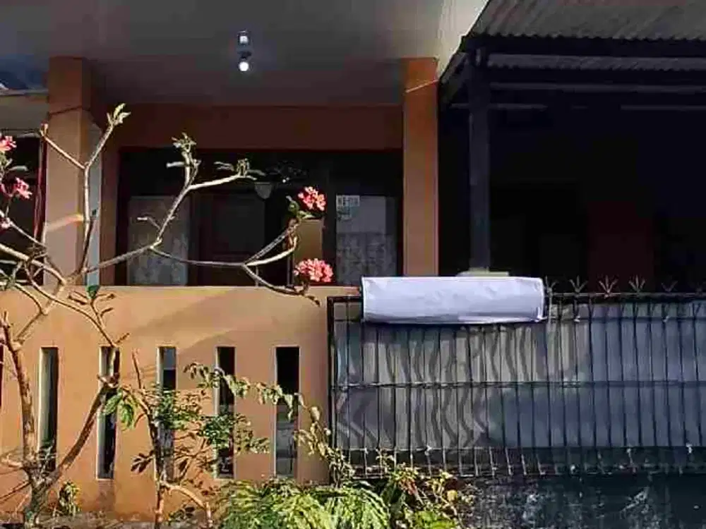 disewakan rumah terawat di komplek puri cipageran dekat Sangkuriang cimahi