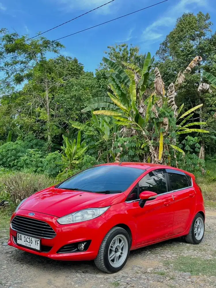 Ford fiesta facelift matic triptonic 1.5 cc tahun 2013 mulus