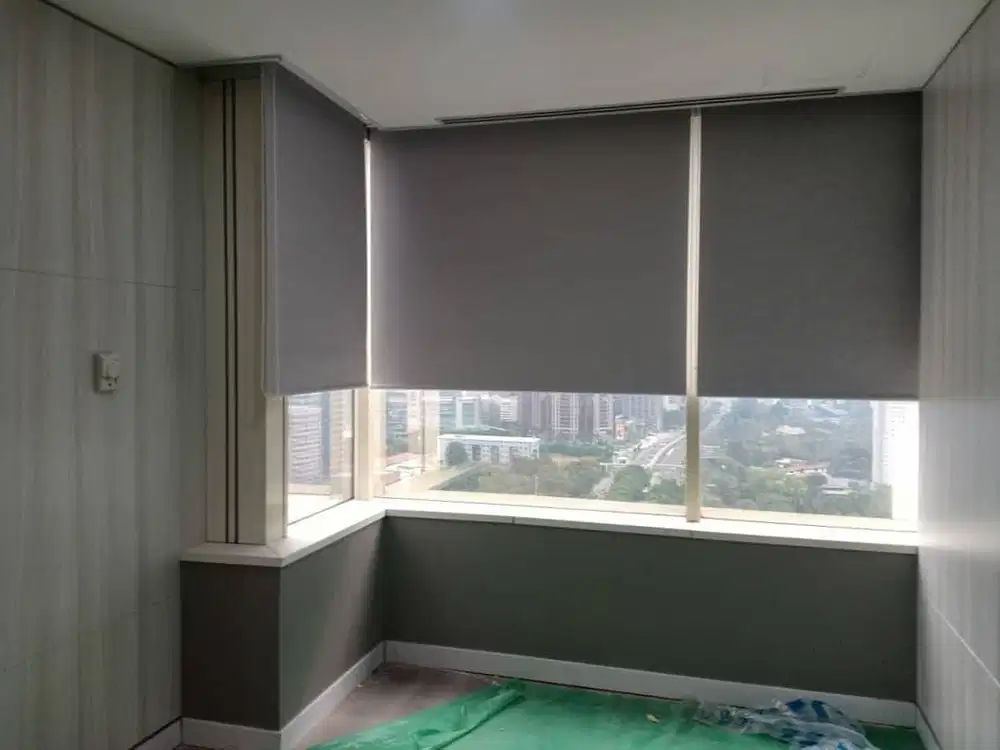 Jual & Pasang Tirai Roller Blind/Vertikal/Venetian/Roman Shades Kantor