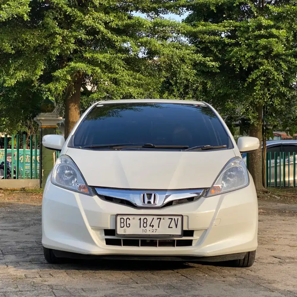 [DP 8JT] Honda Jazz GE8 1.5 S Manual 2013