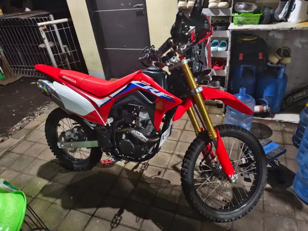 Dijual motor trail Honda CRF150L like NEW