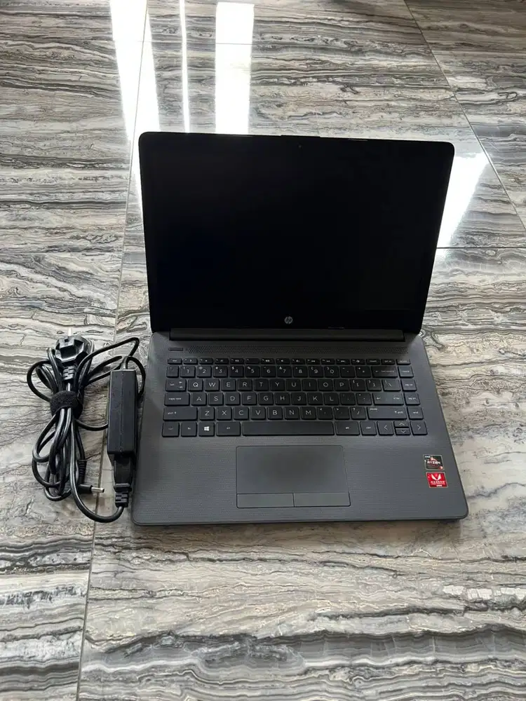 Laptop HP Notebook 245 G7